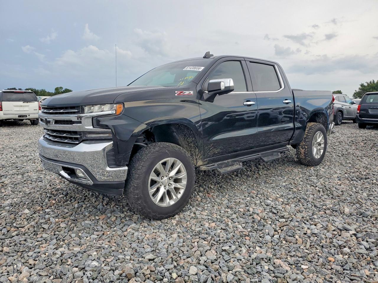2022 CHEVROLET SILVERADO LTZ — Front 3/4