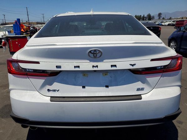 2026 TOYOTA CAMRY