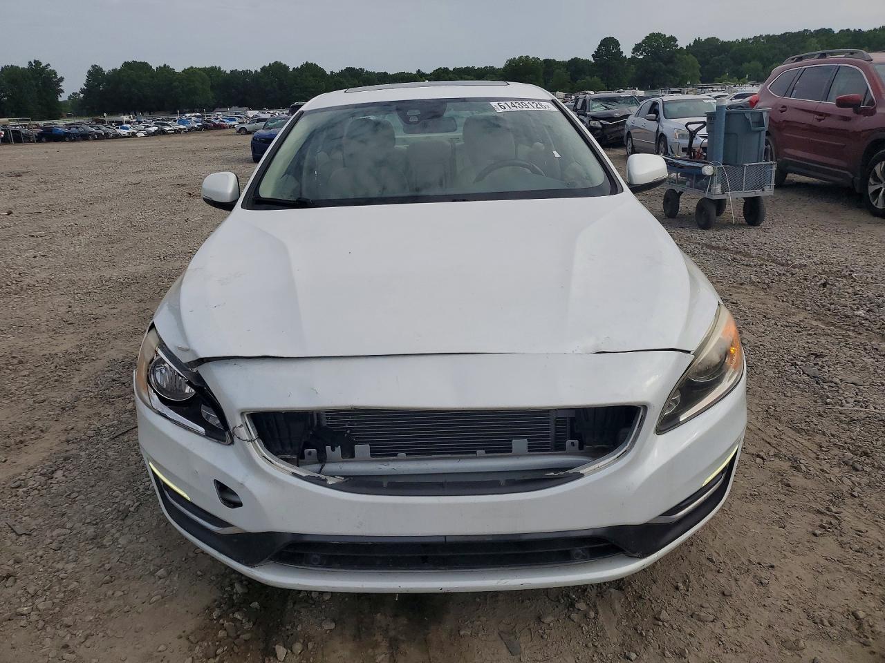 2015 VOLVO S60 Premier+ (non R design)