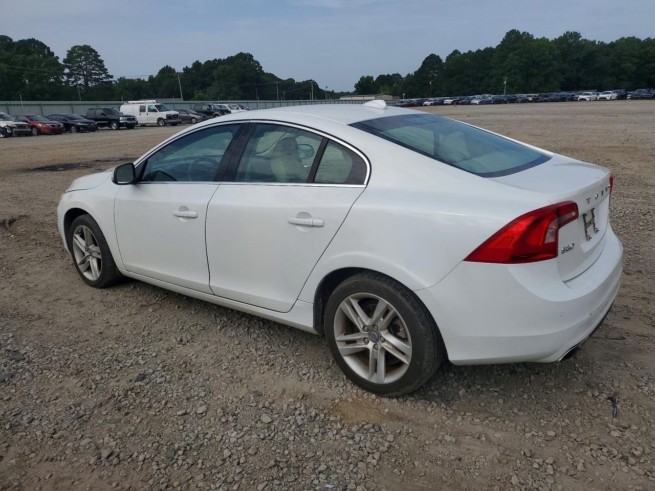2015 VOLVO S60 Premier+ (non R design)