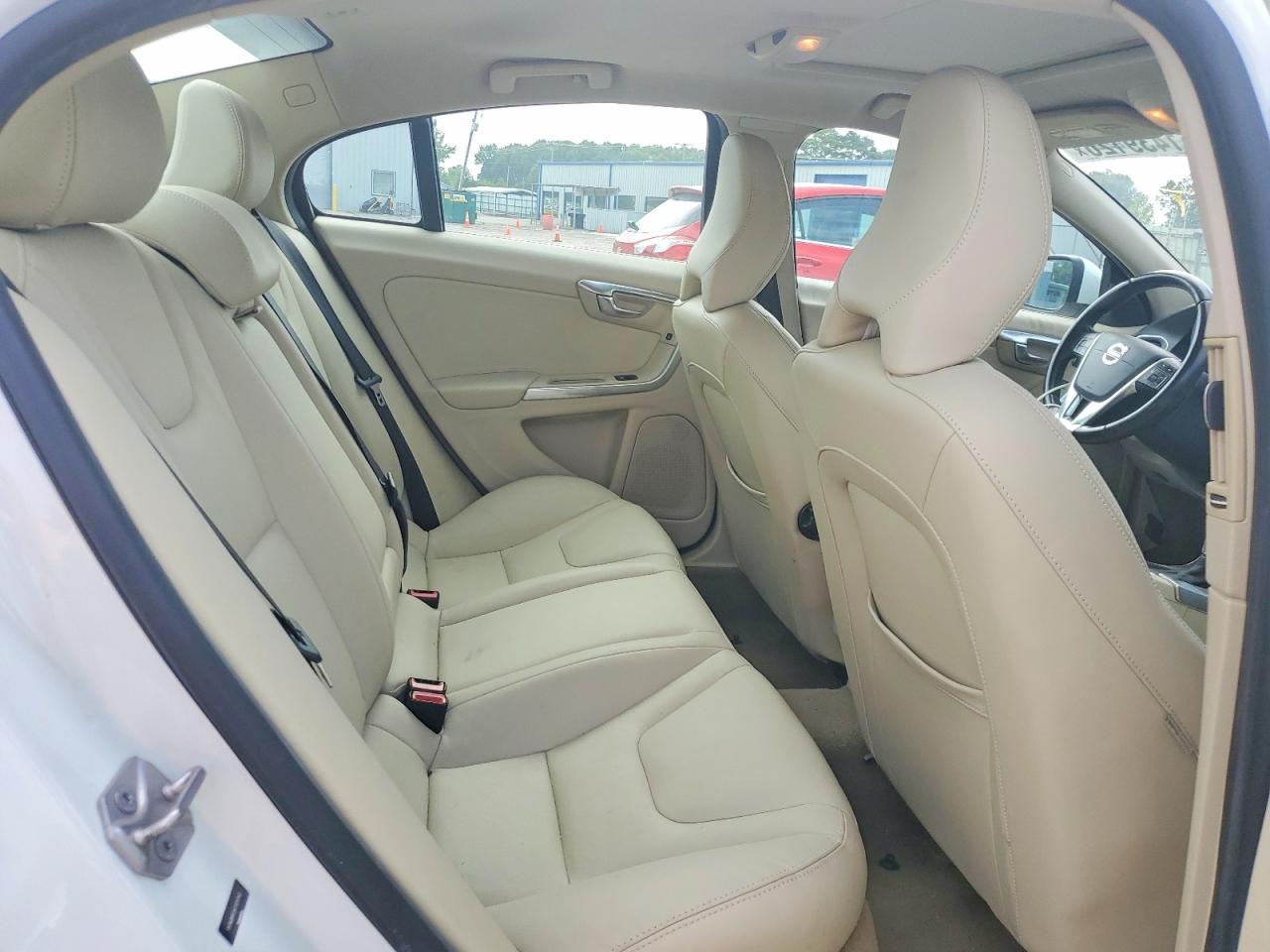 2015 VOLVO S60 Premier+ (non R design)