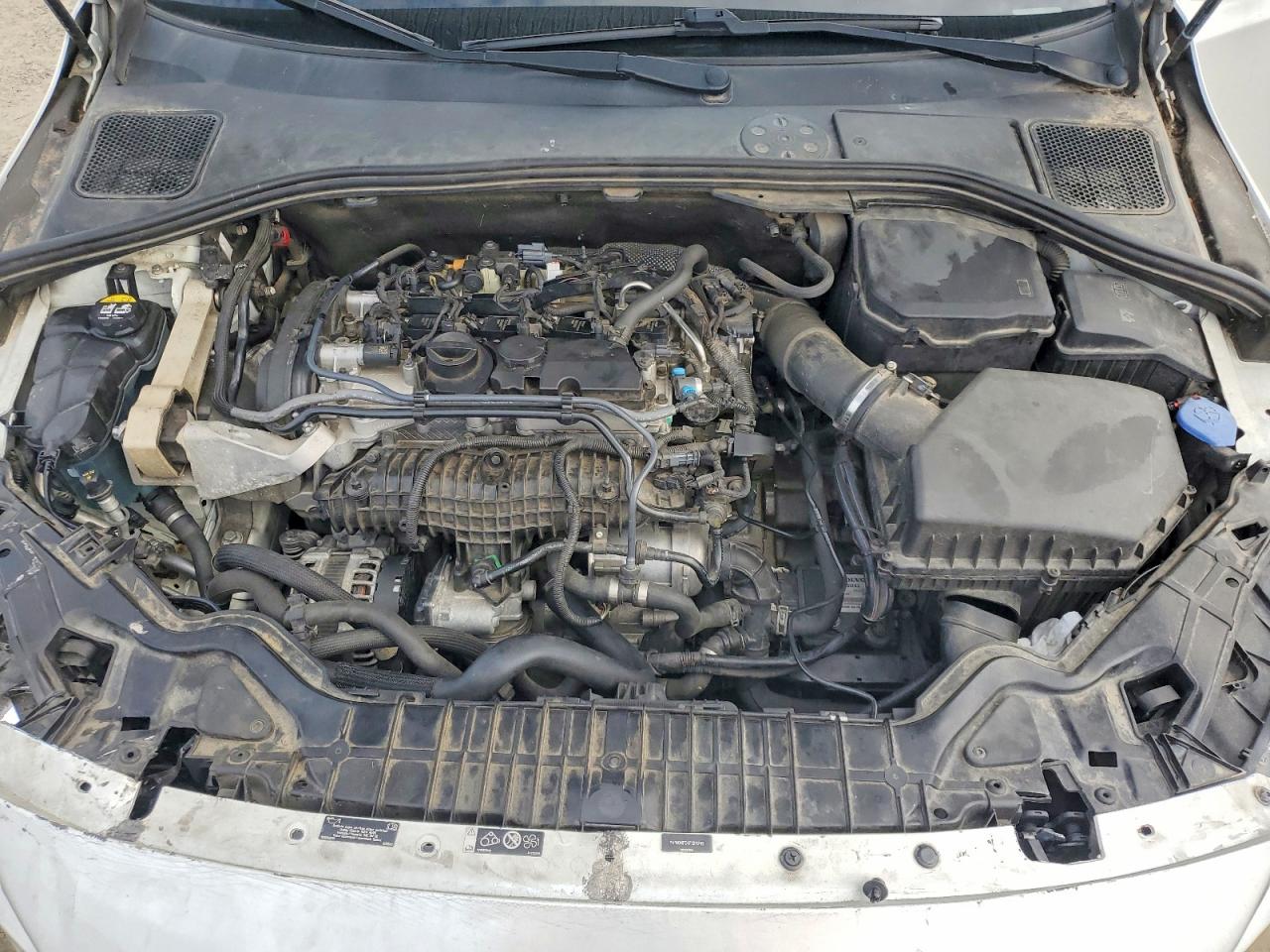 2015 VOLVO S60 Premier+ (non R design)