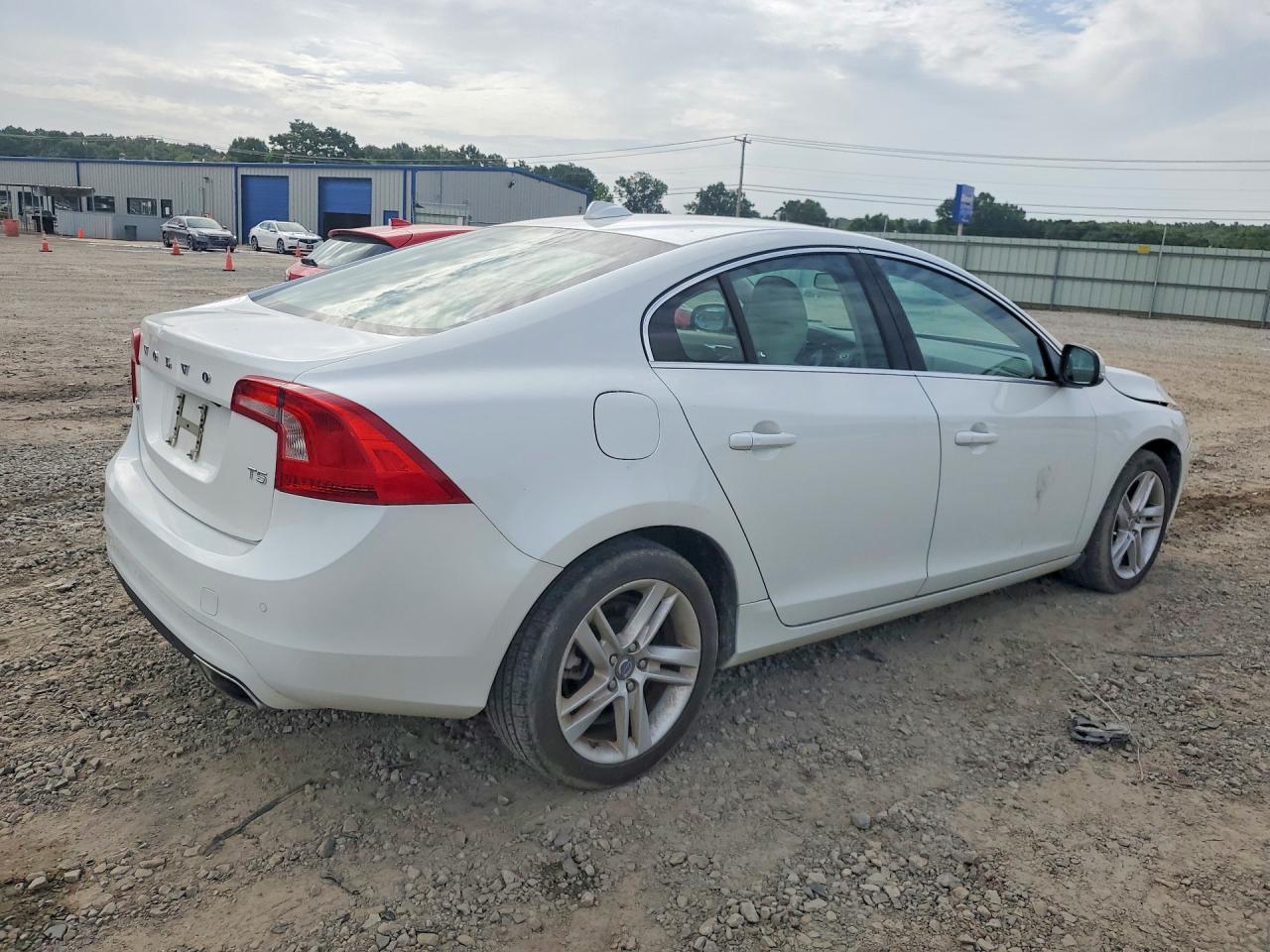 2015 VOLVO S60 Premier+ (non R design)