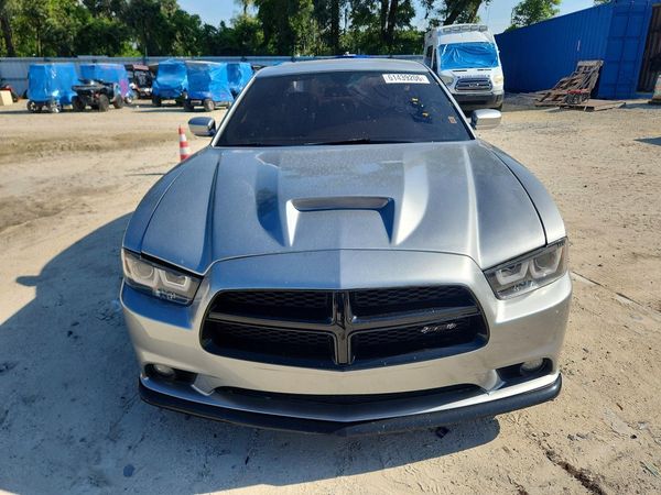 2013 DODGE CHARGER SE