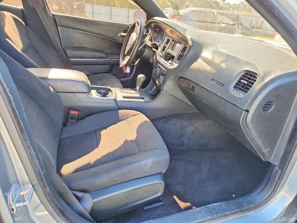 2013 DODGE CHARGER SE