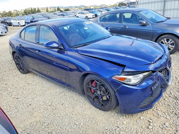 2019 ALFA ROMEO GIULIA TI RWD — Passenger 3/4