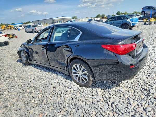 2015 INFINITI Q50