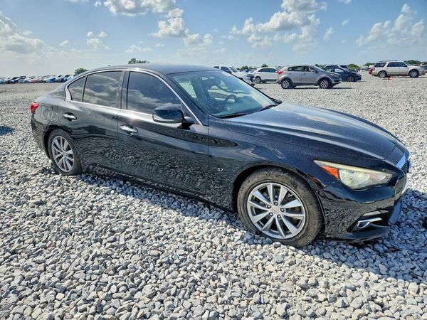2015 INFINITI Q50