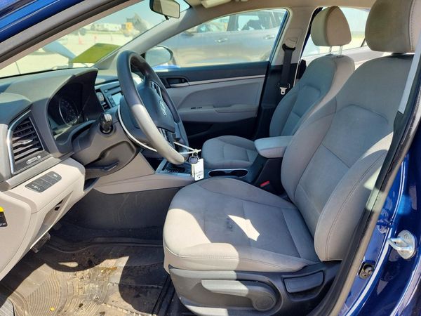 2017 HYUNDAI ELANTRA SE Base