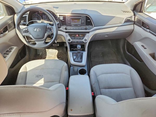 2017 HYUNDAI ELANTRA SE Base