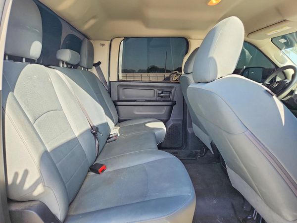 2018 RAM 3500 ST CREW CAB 4X4