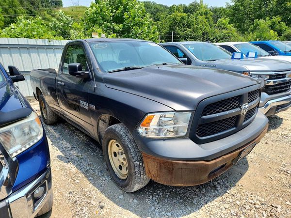 2015 RAM 1500 ST REG CAB 4X4