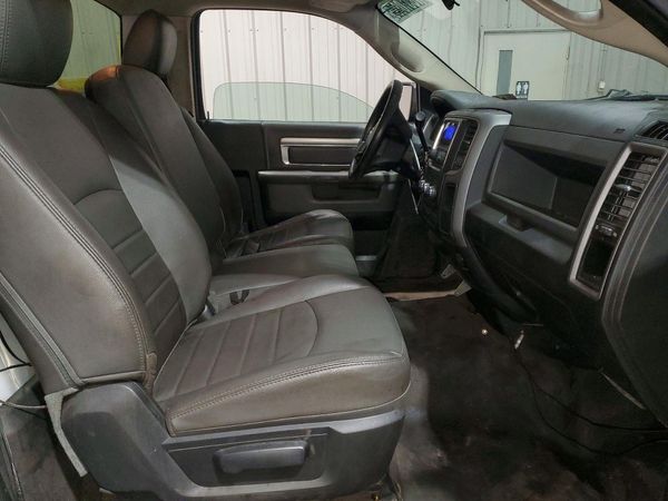 2015 RAM 1500 ST REG CAB 4X4