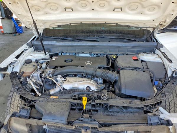 2022 MERCEDES-BENZ GLB GLB250 / GLB250 4MATIC