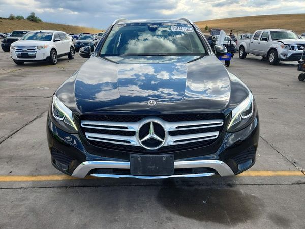 2019 MERCEDES-BENZ GLC GLC 300-4M