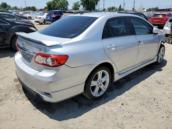 2013 TOYOTA COROLLA