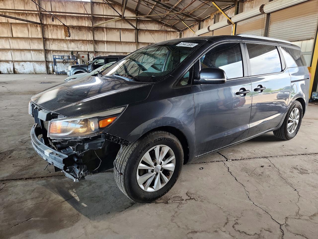 2017 KIA SEDONA LX