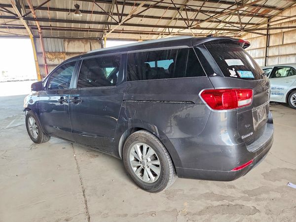 2017 KIA SEDONA LX