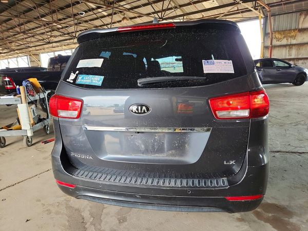 2017 KIA SEDONA LX
