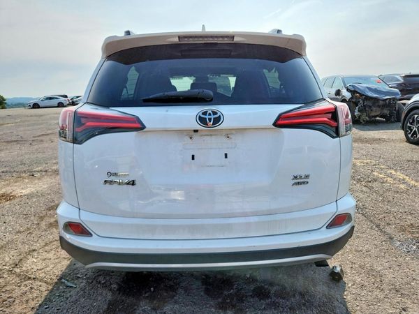 2016 TOYOTA RAV4