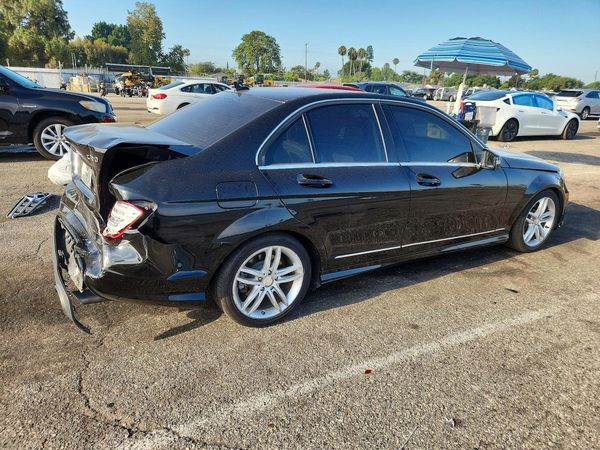 2012 MERCEDES-BENZ C C300 4-MATIC