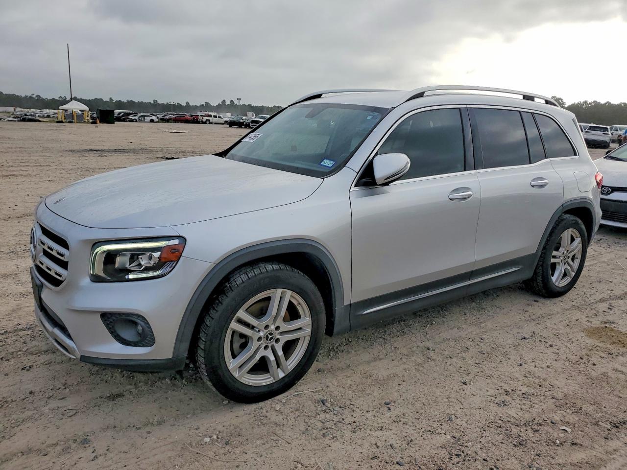 2021 MERCEDES-BENZ GLB GLB250