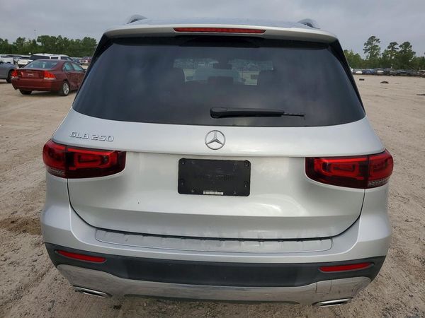 2021 MERCEDES-BENZ GLB GLB250