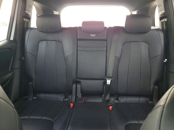 2021 MERCEDES-BENZ GLB GLB250