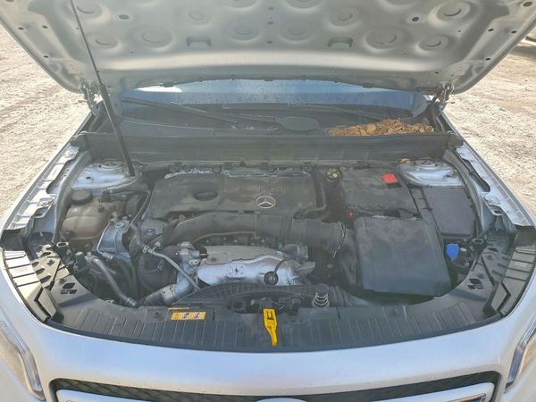 2021 MERCEDES-BENZ GLB GLB250