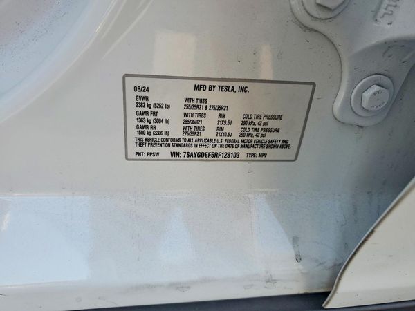 2024 TESLA MODEL Y