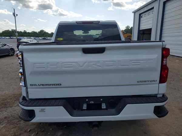 2025 CHEVROLET SILVERADO Custom