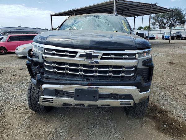 2023 CHEVROLET SILVERADO LTZ