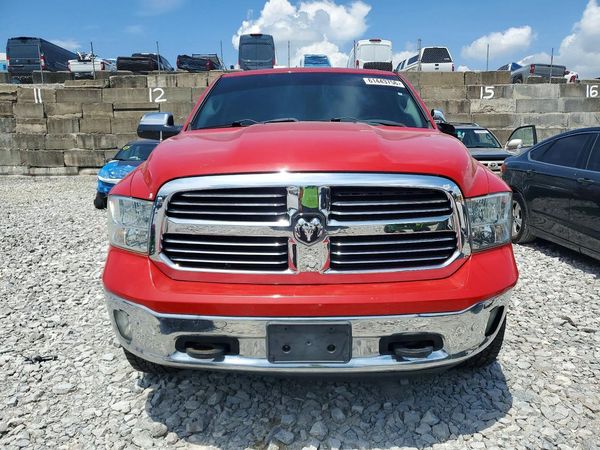 2013 RAM 1500 SLT