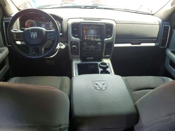 2013 RAM 1500 SLT