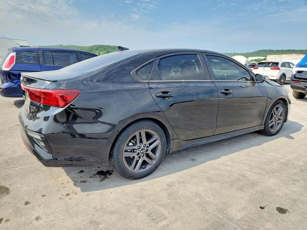 2021 KIA FORTE GT Line
