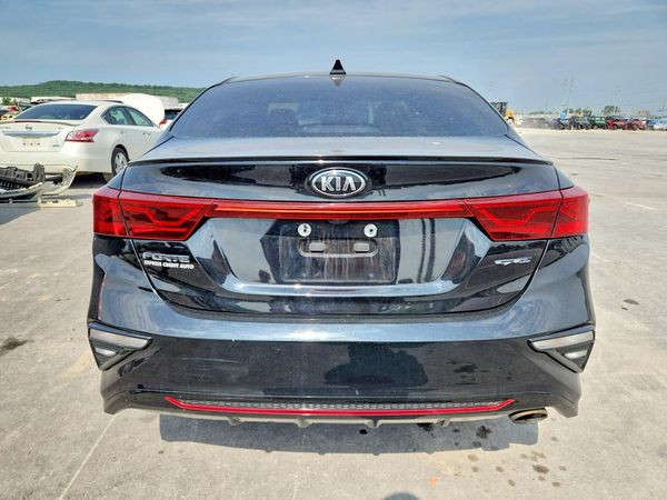 2021 KIA FORTE GT Line