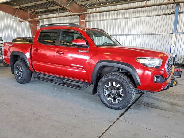 2022 TOYOTA TACOMA SR5
