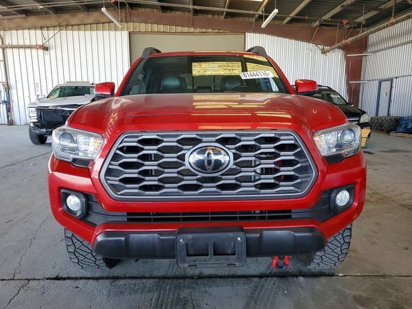 2022 TOYOTA TACOMA SR5
