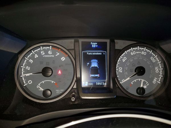 2022 TOYOTA TACOMA SR5