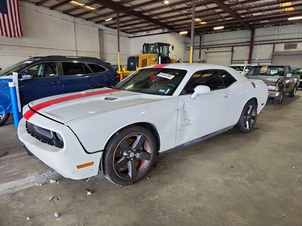 2013 DODGE CHALLENGER Base