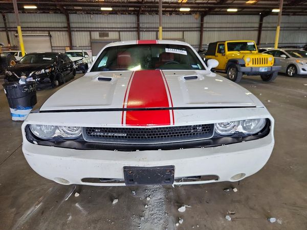 2013 DODGE CHALLENGER Base