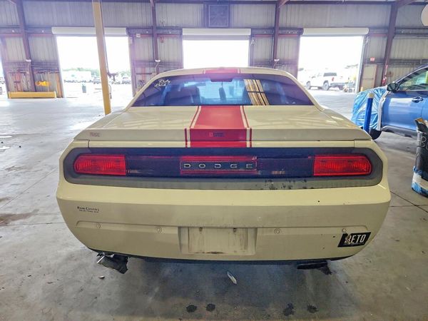2013 DODGE CHALLENGER Base