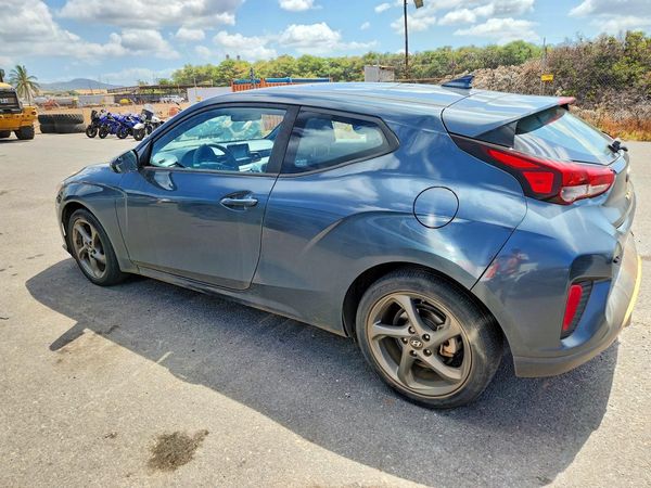 2020 HYUNDAI VELOSTER 2.0L and 2.0L Premium