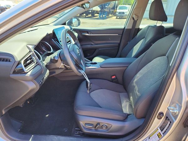 2023 TOYOTA CAMRY LE — DENT