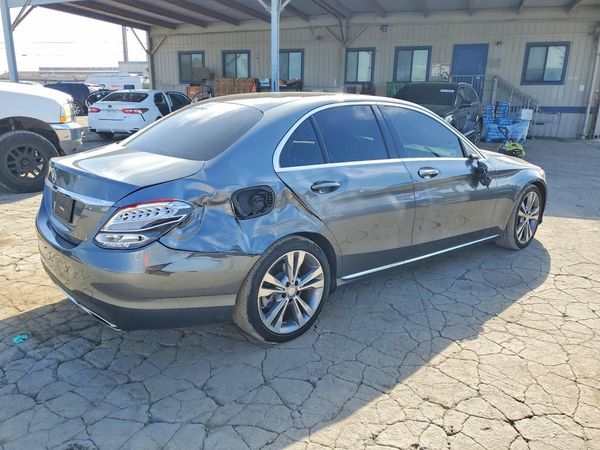 2017 MERCEDES-BENZ C C300