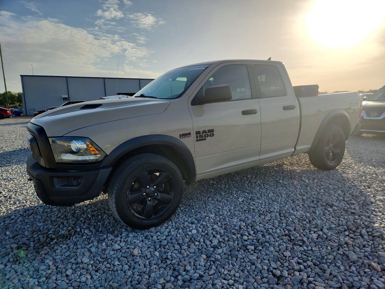 2019 RAM 1500 SLT — Front 3/4