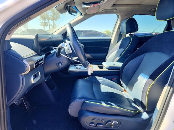 2023 GENESIS GV60 Performance
