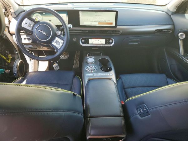 2023 GENESIS GV60 Performance