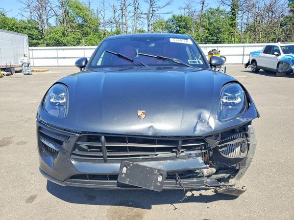 2019 PORSCHE MACAN S