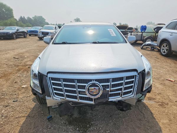 2014 CADILLAC XTS Luxury